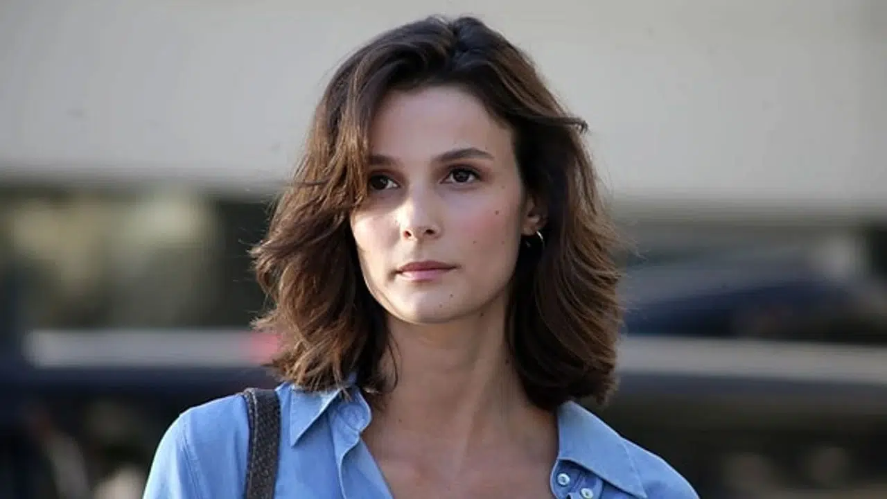 Eşref Rüya dizisinde oynayan çiğdemin gerçek adı ne? sevgilisi var mı,  hangi film ve dizilerde oynadı?