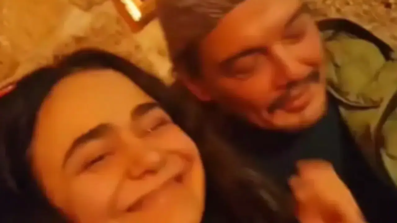 'Benden Hiç Gitme' Notuyla Paylaştı! Arda Kural’ın Aşk Pozu Konuşuluyor