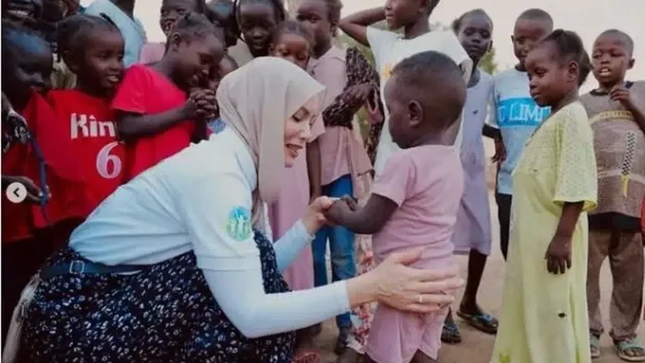 Gamze Özçelik’ten Ramazan Hamlesi! Bu Kez Sudan’da