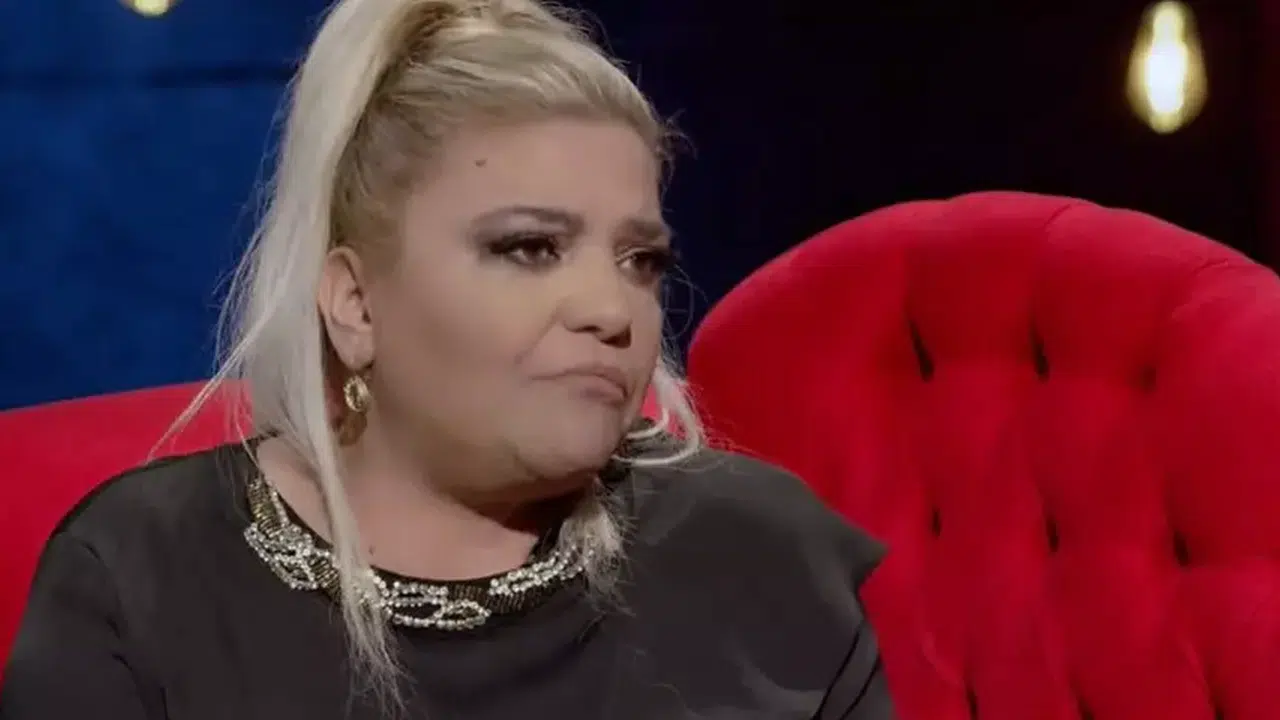 Filtre çağında doğallık isyanı... Kibariye güzelliğini gözler önüne serdi!