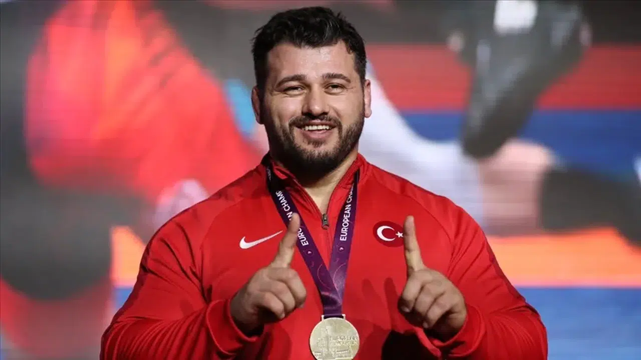 Rıza Kayaalp'in kaç şampiyonluğu var?