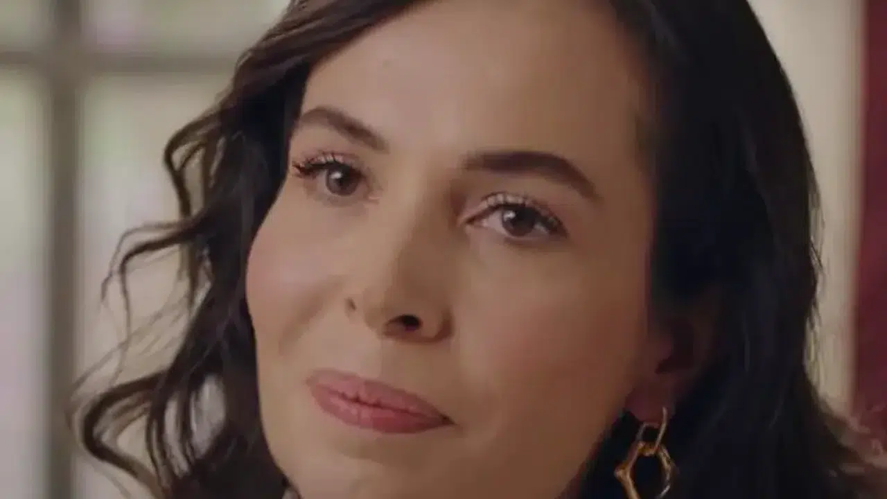 Sevdiğim Sensin’in İnci’si Esra Ronabar biyografisi, aslen nereli, evli mi, eşi kim?