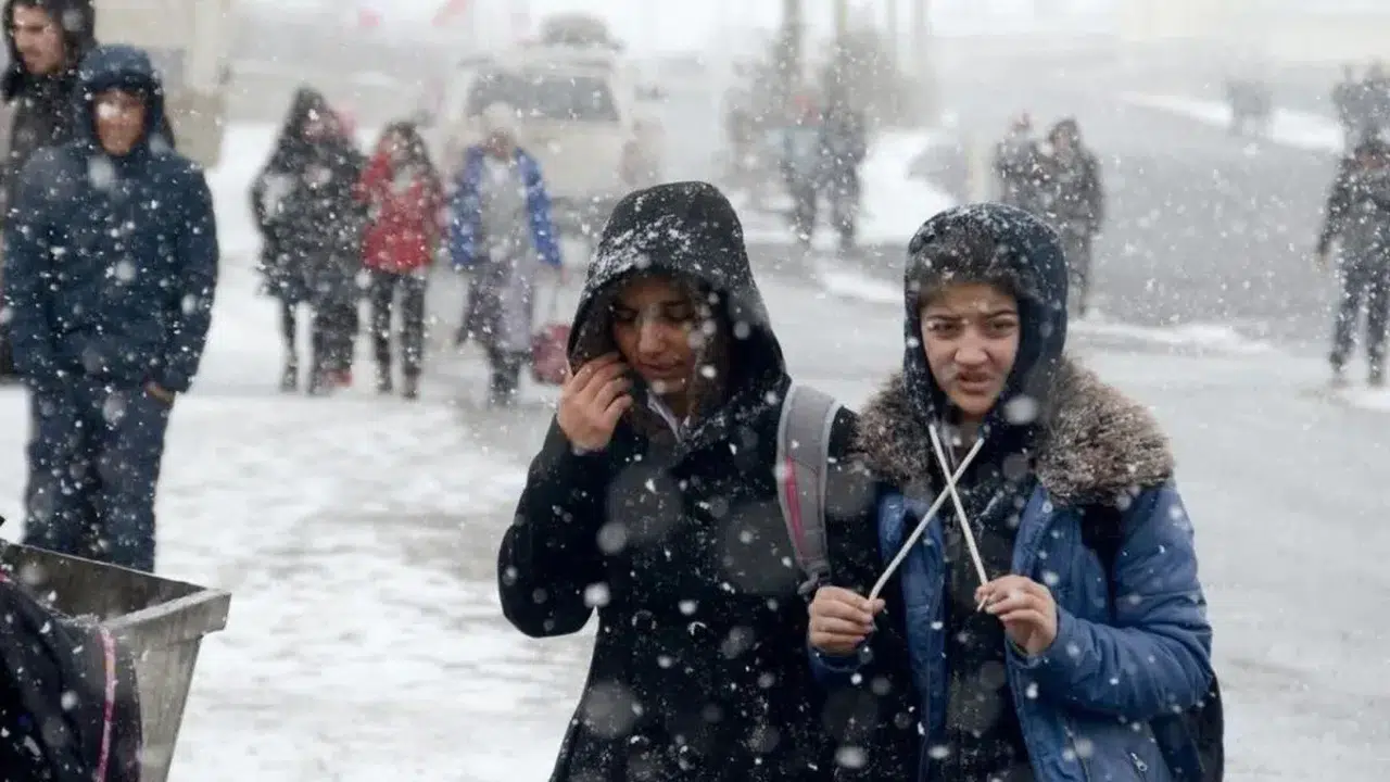 19 Şubat İstanbul’da okullar tatil mi, yarın kar tatili var mı?