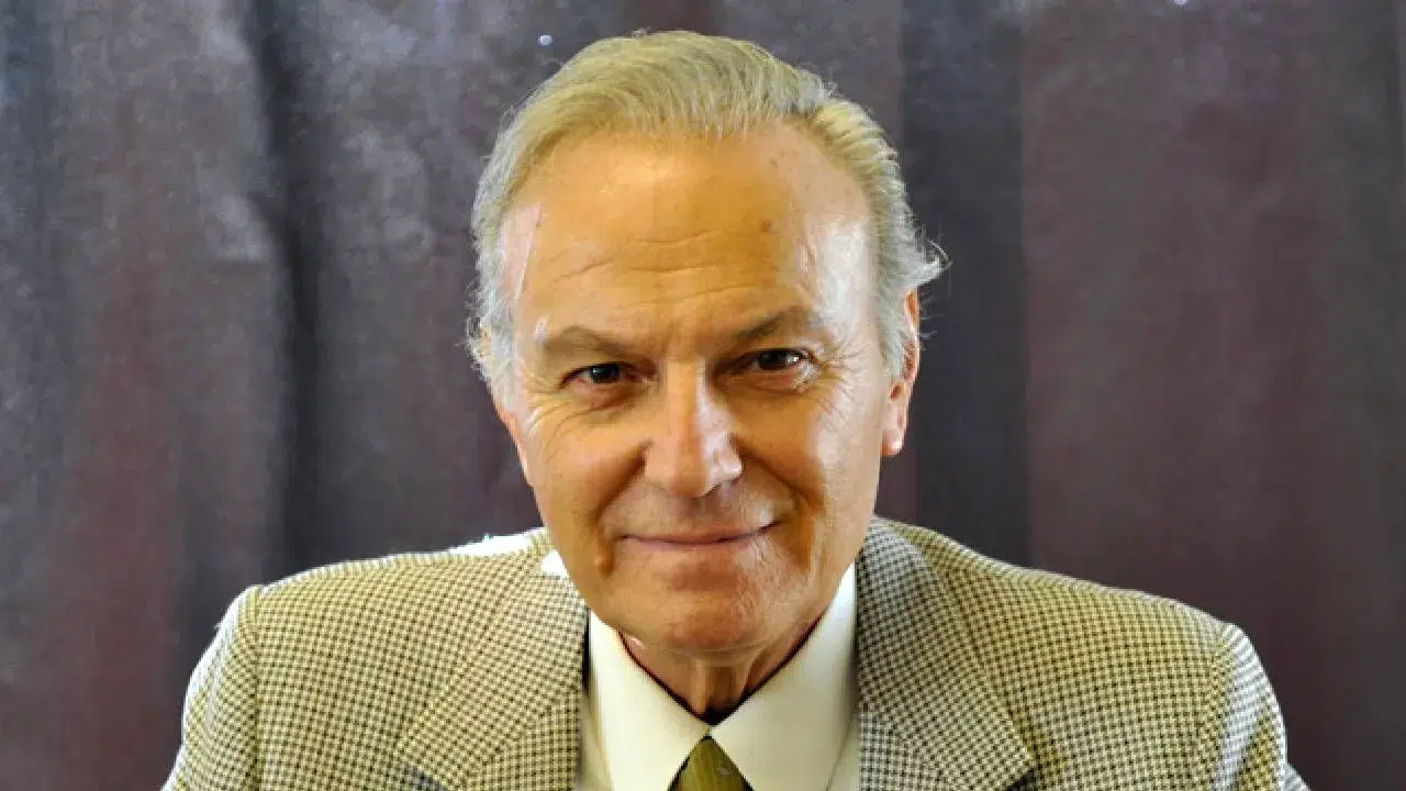 Ediz Hun kaç yaşında, ailesi kim, annesi kimdi ve hastalığı neydi?