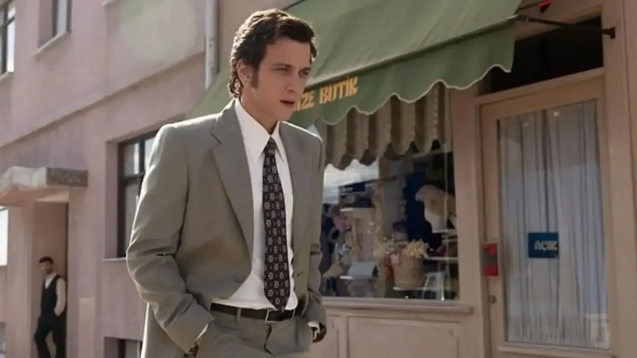 Masumiyet Müzesi’ne Ziyaretçi Akını! Netflix Dizisi Sonrası Beyoğlu Çukurcuma’da Uzun Kuyruklar Oluştu