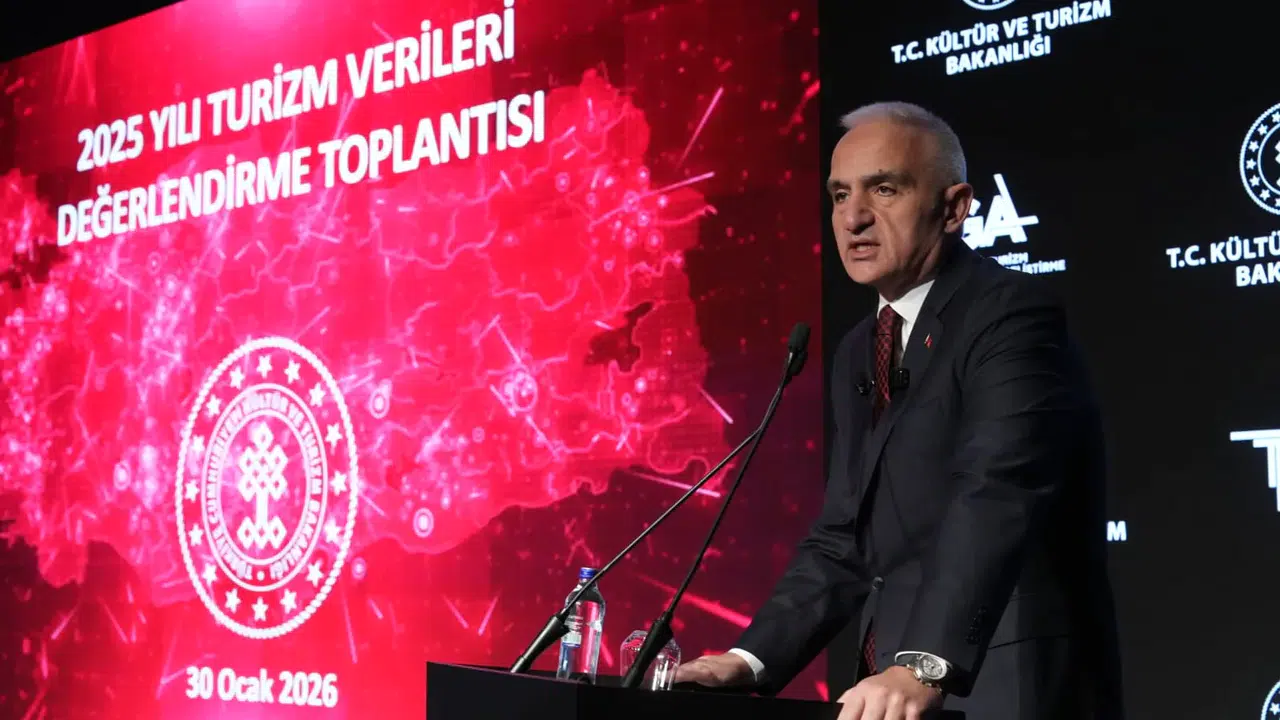 Ruslar zirvede, Almanlar ve İngilizler takipte: Türkiye turizmde küresel liderliğini pekiştirdi!