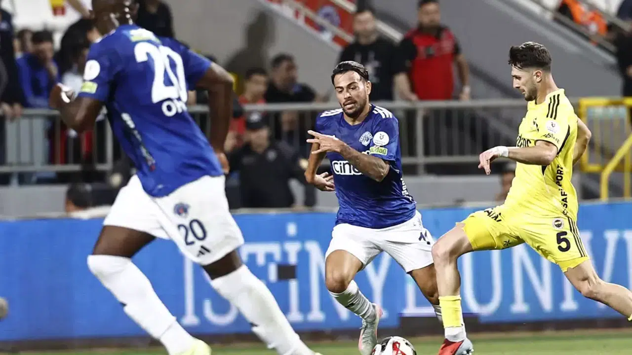 Kadıköy’de Fenerbahçe Kasımpaşa maçında ne oldu? 90+11’de gelen gol Trendyol Süper Lig tarihine mi geçti?