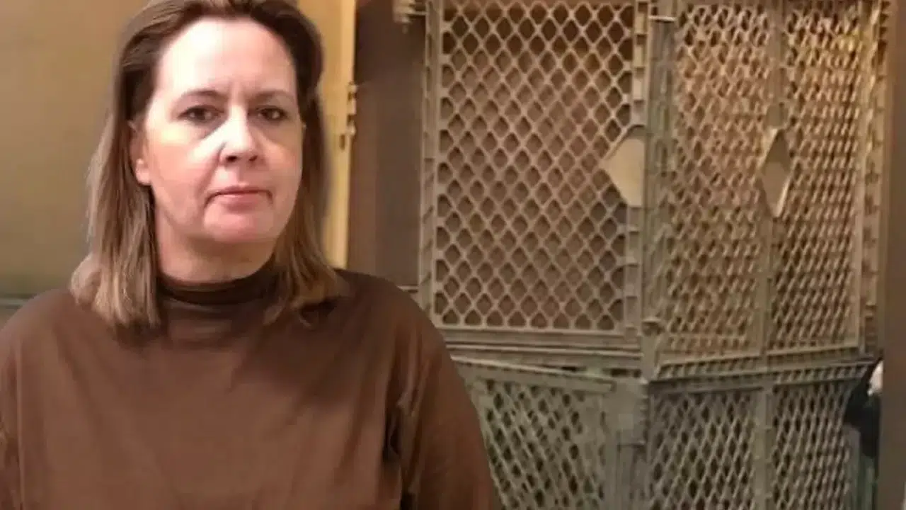 Texas’ta Kan Donduran Olay! Çocukları Yıllarca Kafeste Tuttu, 80 Yıl Ceza Aldı