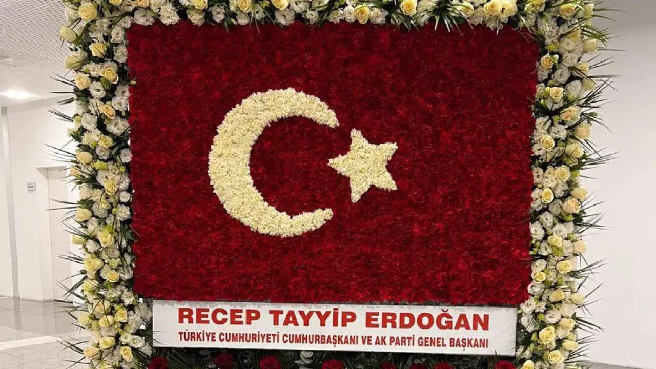 Cumhurbaşkanı Erdoğan’dan Bahçeli’ye Türk Bayraklı 57. yıl tebriği