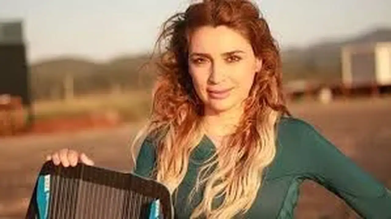 Bilge Öztürk hayatı (kimdir), yaşı kaç, evli mi, bekar mı? Sörf okulu mu yandı?