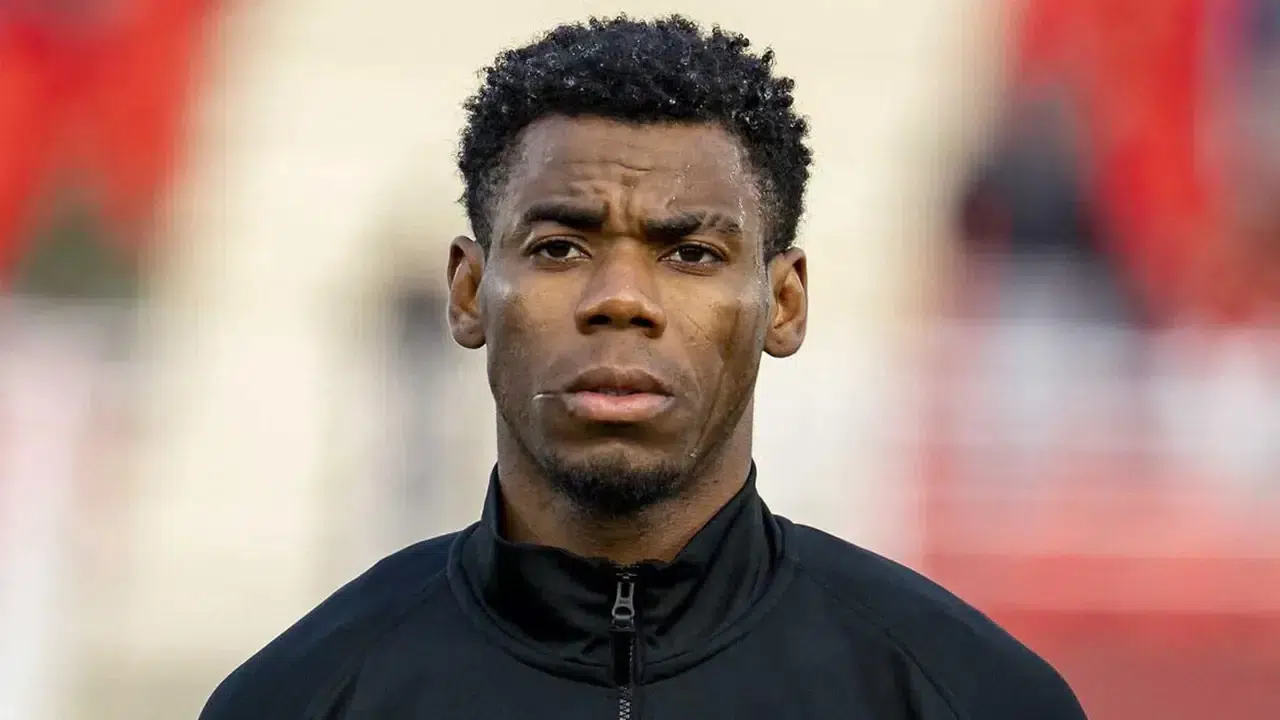 Onyedika İçin Kıyasıya Yarış! Galatasaray Masada