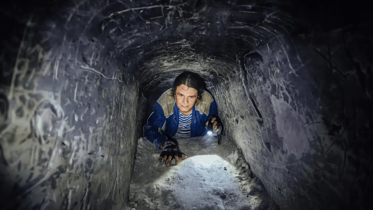 Klostrofobi Nedir, Neden Olur, Belirtileri Nelerdir ve Nasıl Anlaşılır, Nasıl Geçer?