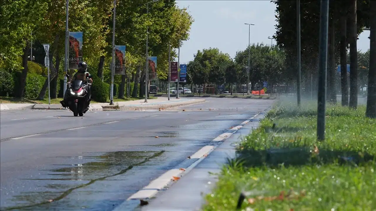 KALDIRIM YA DA YAYA YOLUNU KULLANANLAR DİKKAT! Trafik kanunu teklifinde hangi cezalar değişti, 5 bin lira ceza ne zaman uygulanacak?