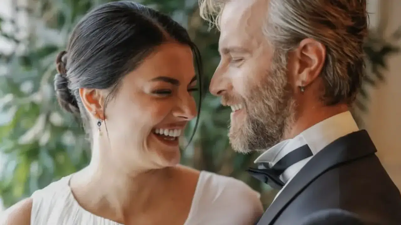 Özgür Çevik’in eşi kim, Hatice Kartoğlu memleketi, kaç yaşında, mesleği ne, ne zaman evlendiler?