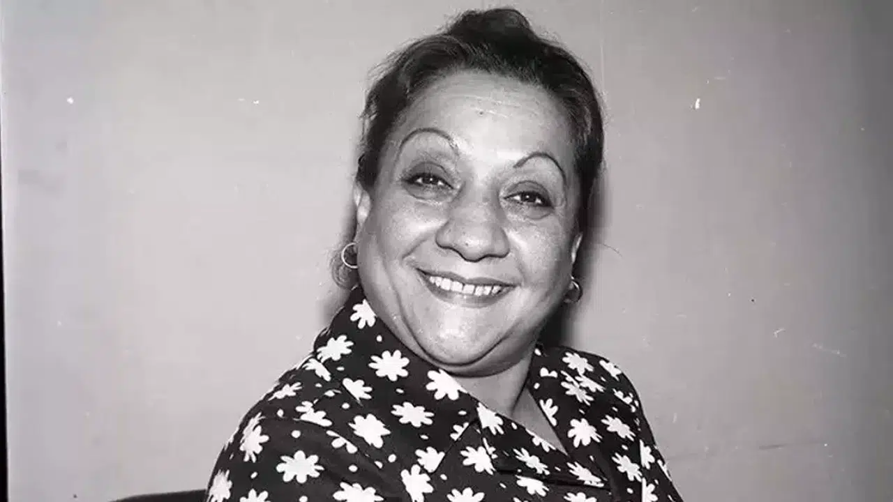 Adile Naşit kimdir, nereli, boyu kaç, kaç yaşında öldü, neden öldü ve oynadığı filmler neler?