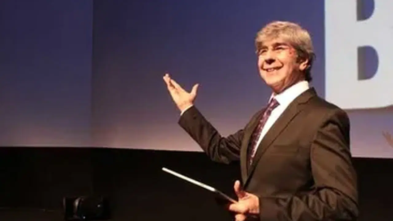 Usta sanatçı Korhan Abay kimdir, nerede yaşıyor, neden yıllar sonra sessizliğini bozdu?