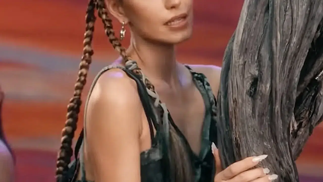 Bihter’den müzik starına! Beren Saat’in eski düeti viral oldu