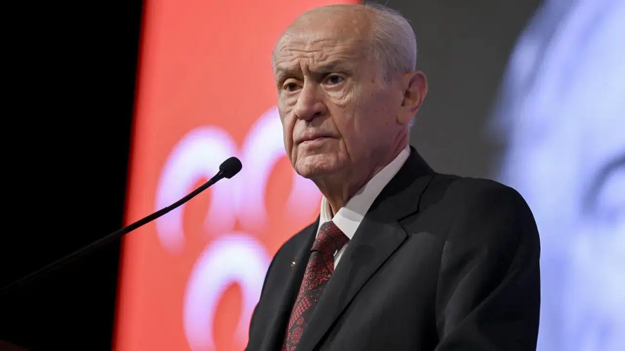 'Kâbe’de hacılar hû der Allah' ilahiye Bahçeli’den tebrik mesajı