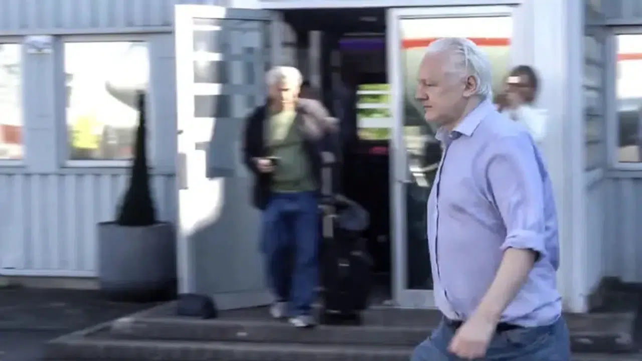 Julian Assange Neden Hapisteydi, Neden Kaçıyordu? İşte Assange’ın 14 Yılı