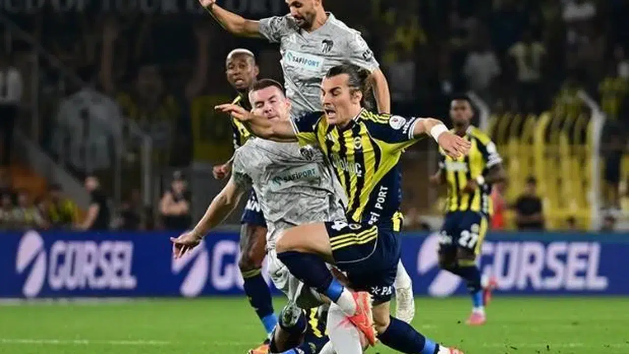 Fenerbahçe savunmasında son durum ne? Stoperler sakat mı, kimler forma giyemeyecek?