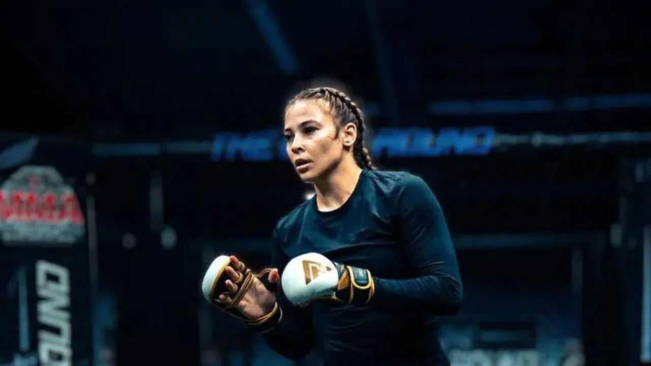 İlknur Kurt Kimdir? Kaç Kez Şampiyon Oldu? Profesyonel Maç Performansı Nasıl?