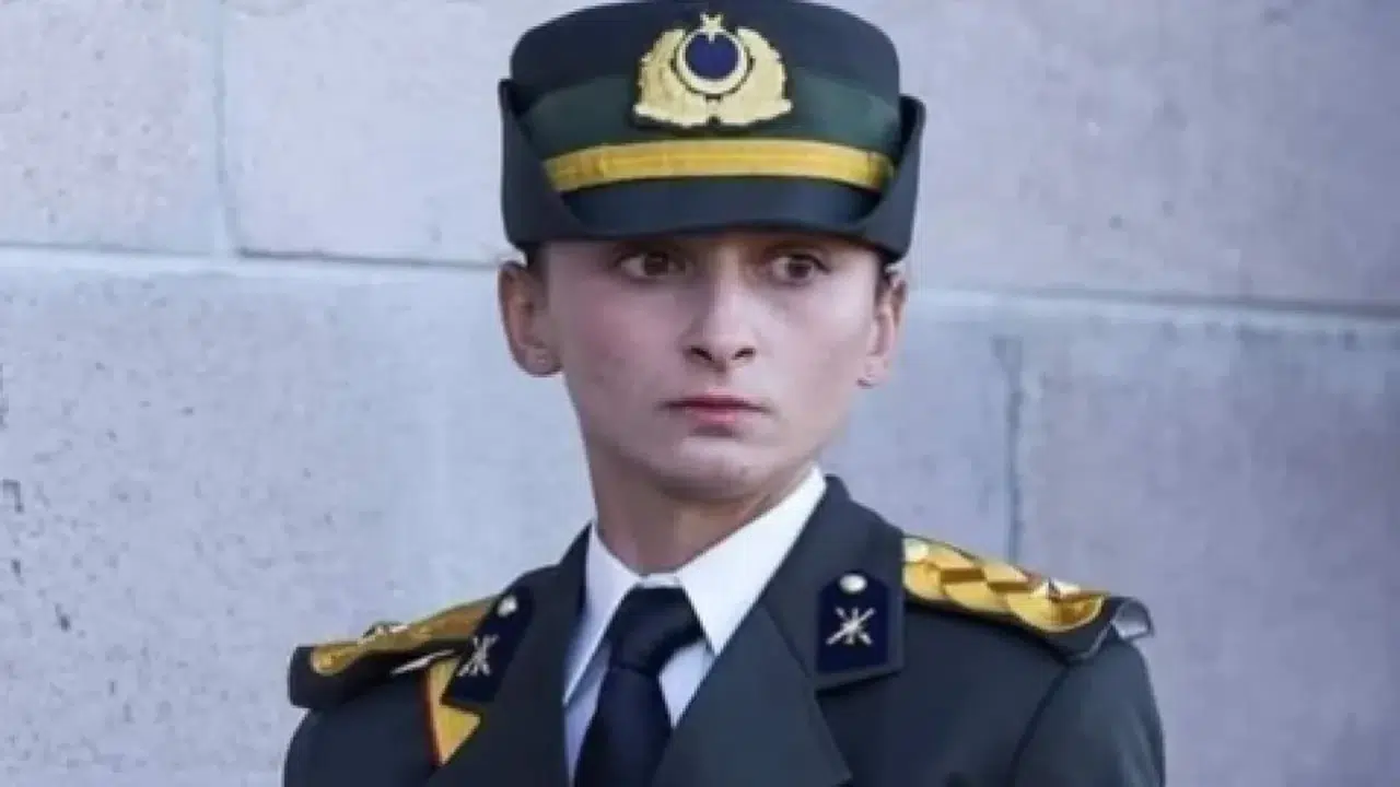 EBRU EROĞLU DAVASI SONUÇLANDI MI! Ne Karar Verildi? TSK’dan İhraç Edilen Teğmenin Davasında Mahkeme Kararı