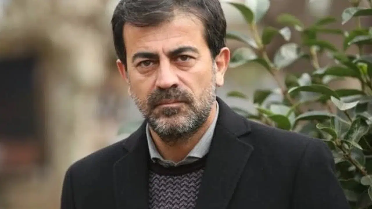 ERKAN BEKTAŞ EŞİ KİM? Kaç Yaşında, Nereli, Evli mi, Eşi Kim, Hangi Dizilerde Rol Aldı ve Siyah Kalp’teki Rolü Ne?