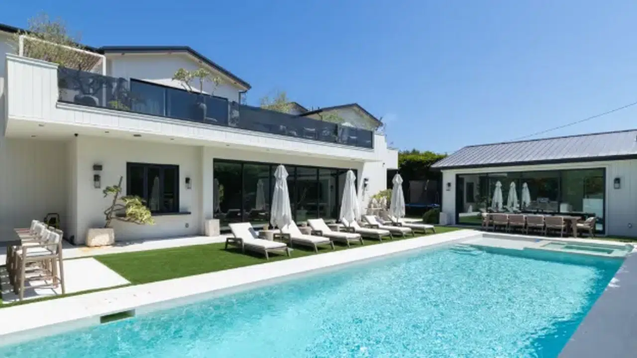 ADRİANA LİMA NEREDE YAŞIYOR! Los Angeles’taki lüks villalarını neden satışa çıkardı?