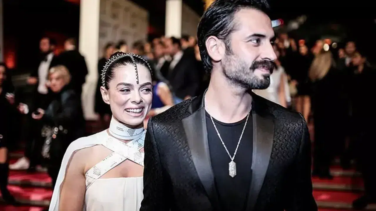 ÖZGE ÖZPİRİNÇCİ VE BURAK YAMANTÜRK'ÜN ÇOCUKLARI OLDU MU! Kaç çocukları var?