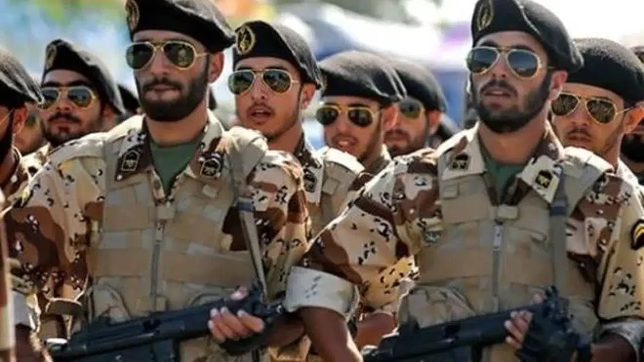 İran Ordusu Duyurdu: İsrail’deki Askeri Karargah İHA’larla Hedef Alındı