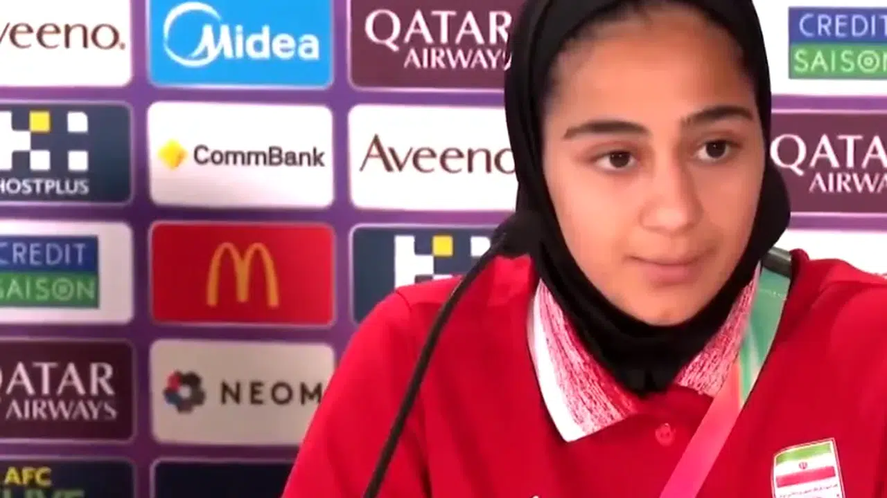 Savaş sorusu gelince sesi titredi: İranlı yıldız gözyaşlarına hakim olamadı