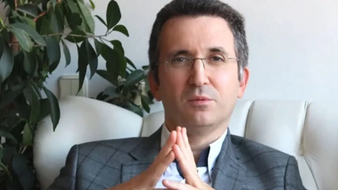 Tunç Şatıroğlu hayatı (kimdir), Türkiye’den ayrıldı mı, şuan nerede, ne mezunu, mesleği ne?