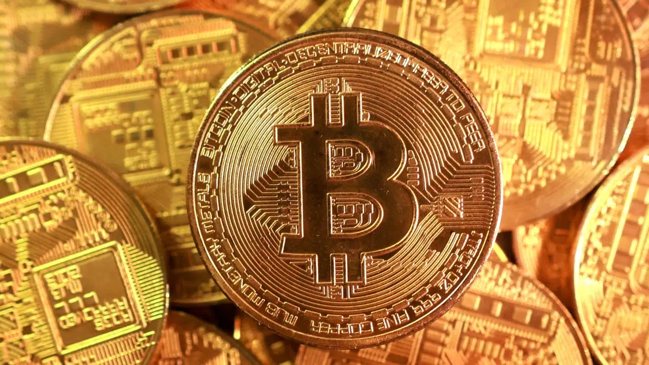 Bitcoin neden düştü 27 mart? 67 bin altı ne anlama geliyor, düşüş kalıcı mı, yükseliş gelir mi?