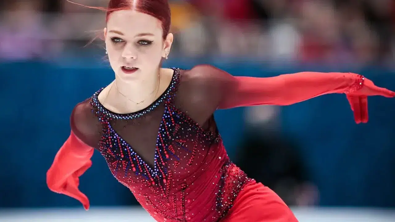 ALEXANDRA TRUSOVA KİMDİR KAÇ YAŞINDA? Dörtlülerin kraliçesi olarak bilinen Alexandra Trusova'nın hayatı