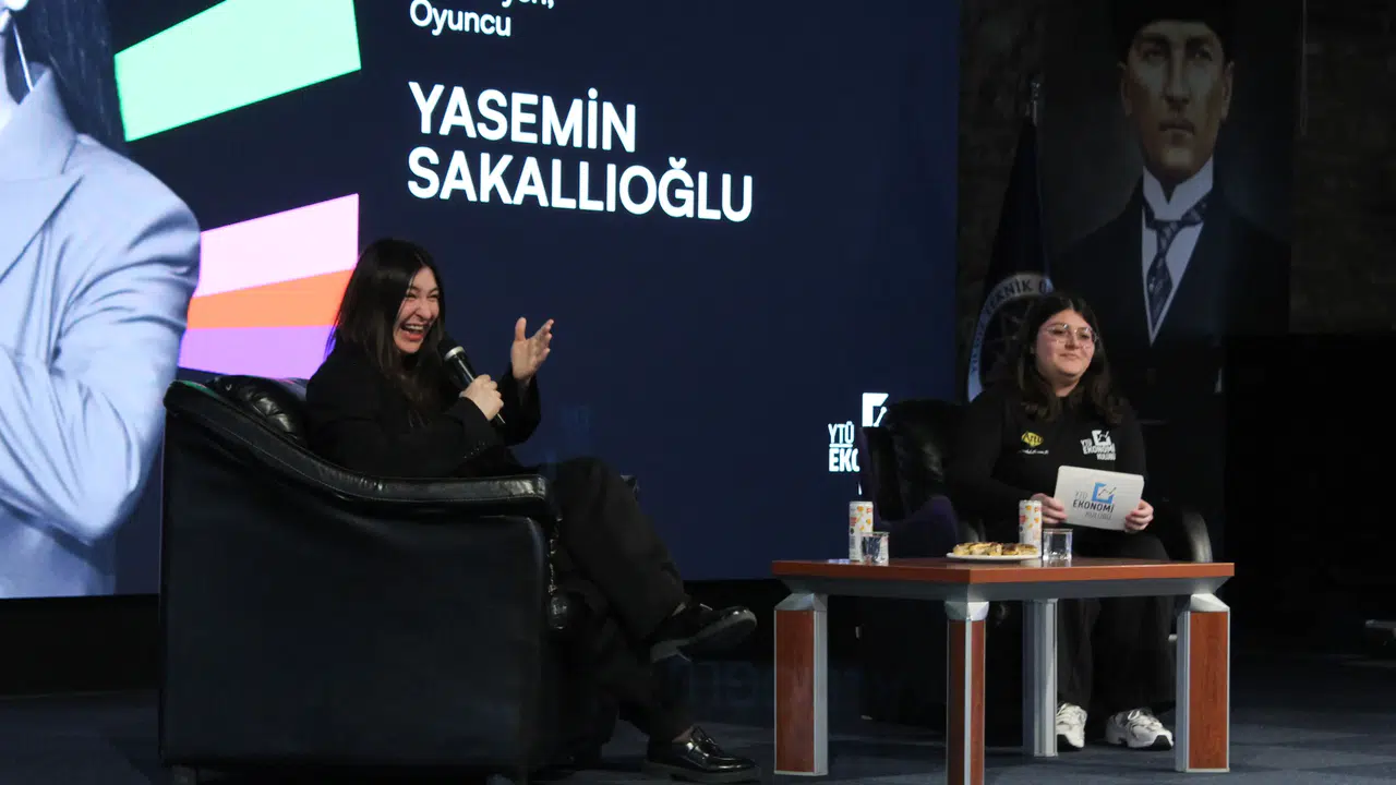 Yasemin Sakallıoğlu öğrencilerle buluştu, Netflix için iddialı konuştu