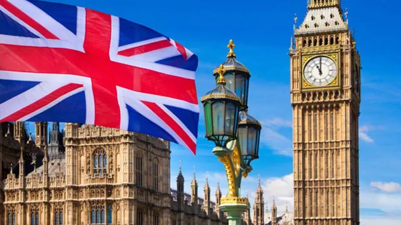 İNGİLTERE'DE TÜKETİCİ GÜVENİ Mİ DÜŞÜYOR, NEDEN? Market ve Enerji Fiyatları Etkisi Ne, Ekonomik Endişeler Neler?