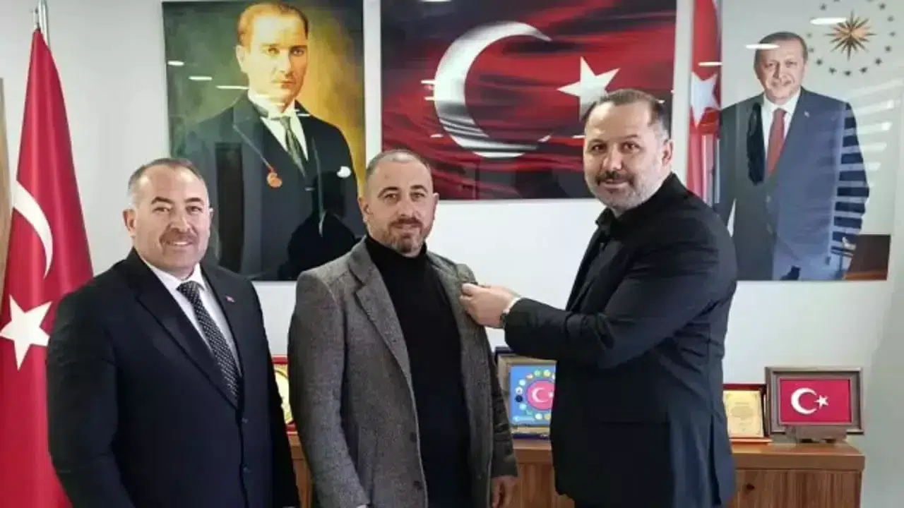 YRP Çıldır İlçe Başkanı Ufuk Yıldız İstifa Ederek AK Parti’ye geçti