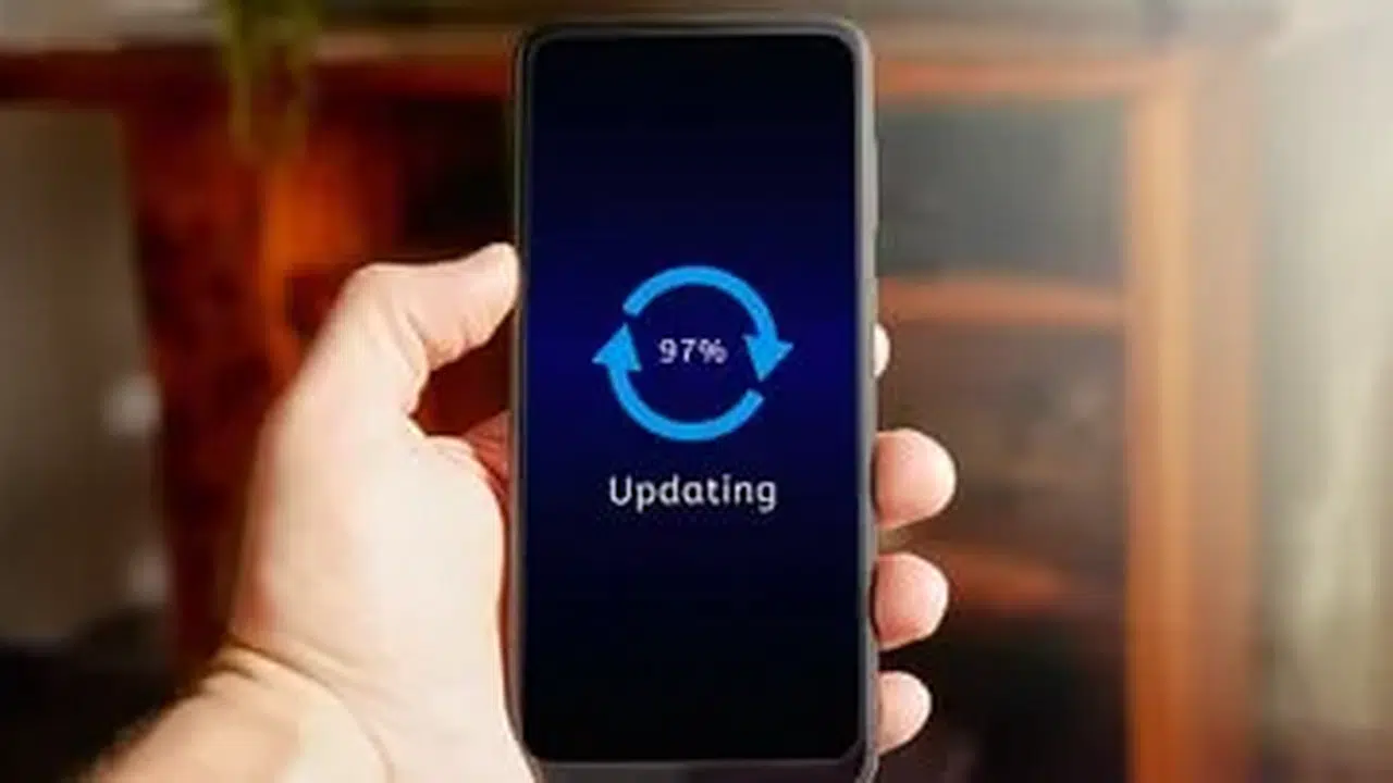 TELEFON GÜNCELLEMESİ YAPILMAZSA DONAR MI! Performansı Düşer mi, Pil Daha Hızlı Biter mi?