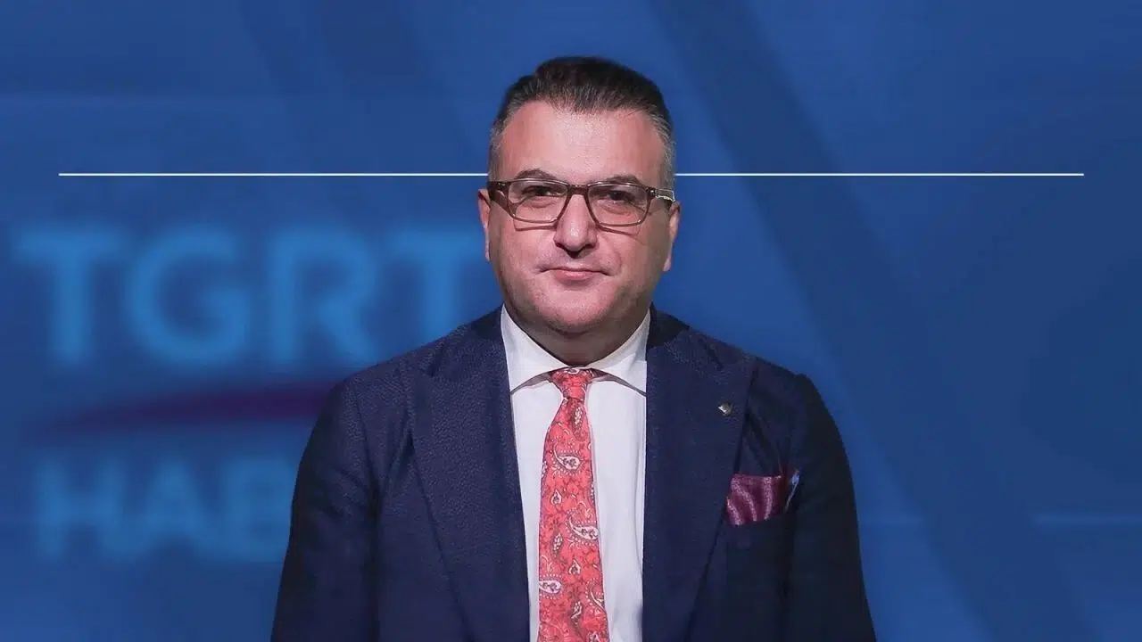 CEM KÜÇÜK KAÇ YAŞINDA? Aslen nereli, kimdir, ne iş yapıyor, eşi ve çocukları kimdir?