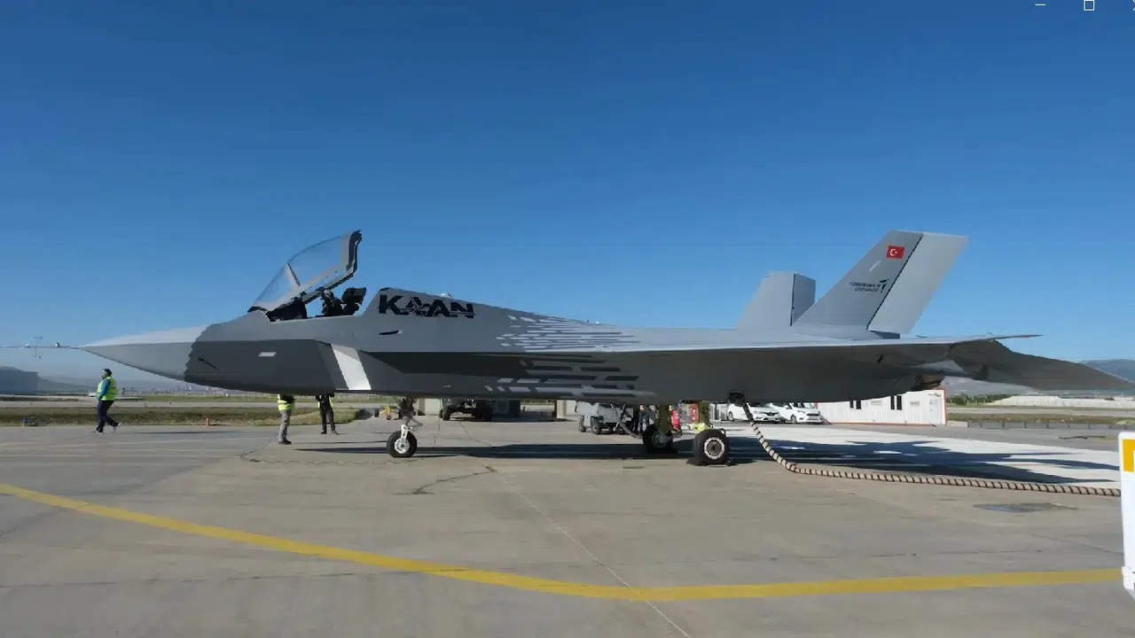 KAAN TÜM ÖZELLİKLERİ: P1 ve P2 prototip farkları ne, envantere ne zaman girecek?