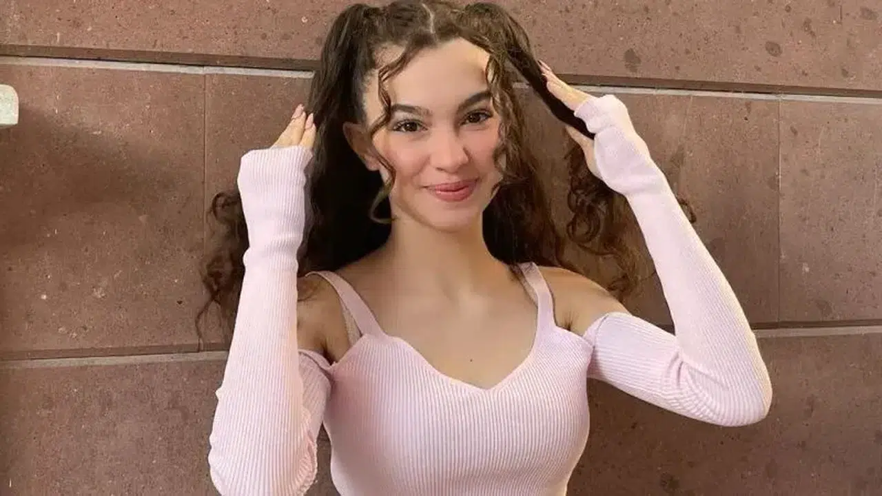 SU BURCU YAZGI COŞKUN BABASI KİM? Annesi kim, kaç yaşında, aslen nereli, sevgilisi var mı, hangi dizi ve filmlerde oynadı?