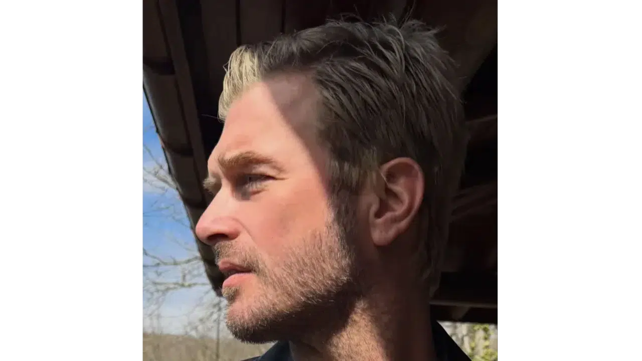 Civciv sarısı saçlar! Kıvanç Tatlıtuğ’un yeni tarzı olay yarattı