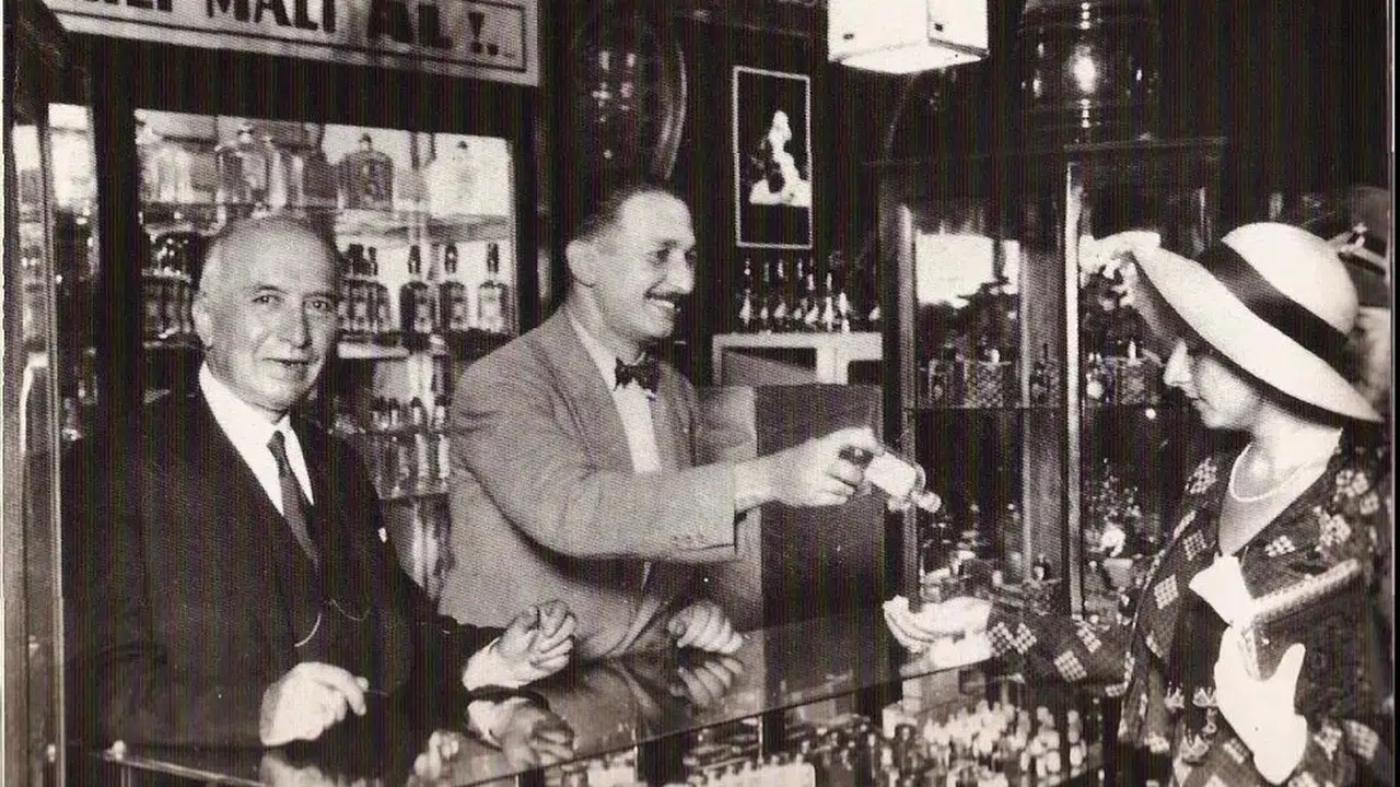 AHMED FARUKİ KİMDİR? Nereli, ne iş yaptı, Osmanlı’da ne yaptı, ilk parfüm üreticisi mi, başarıları ne?