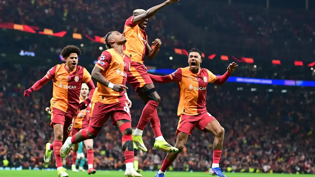 İngiliz Basını Galatasaray’ı Konuşuyor! 'Liverpool İstanbul’da Eridi'