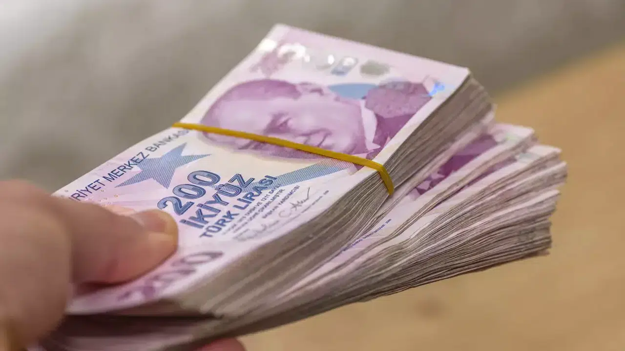 ZİRAAT BANKASI EMEKLİ PROMOSYONU NE KADAR? Kaç TL veriyor, şartlar neler, başvuru nasıl, kimler alabilir?