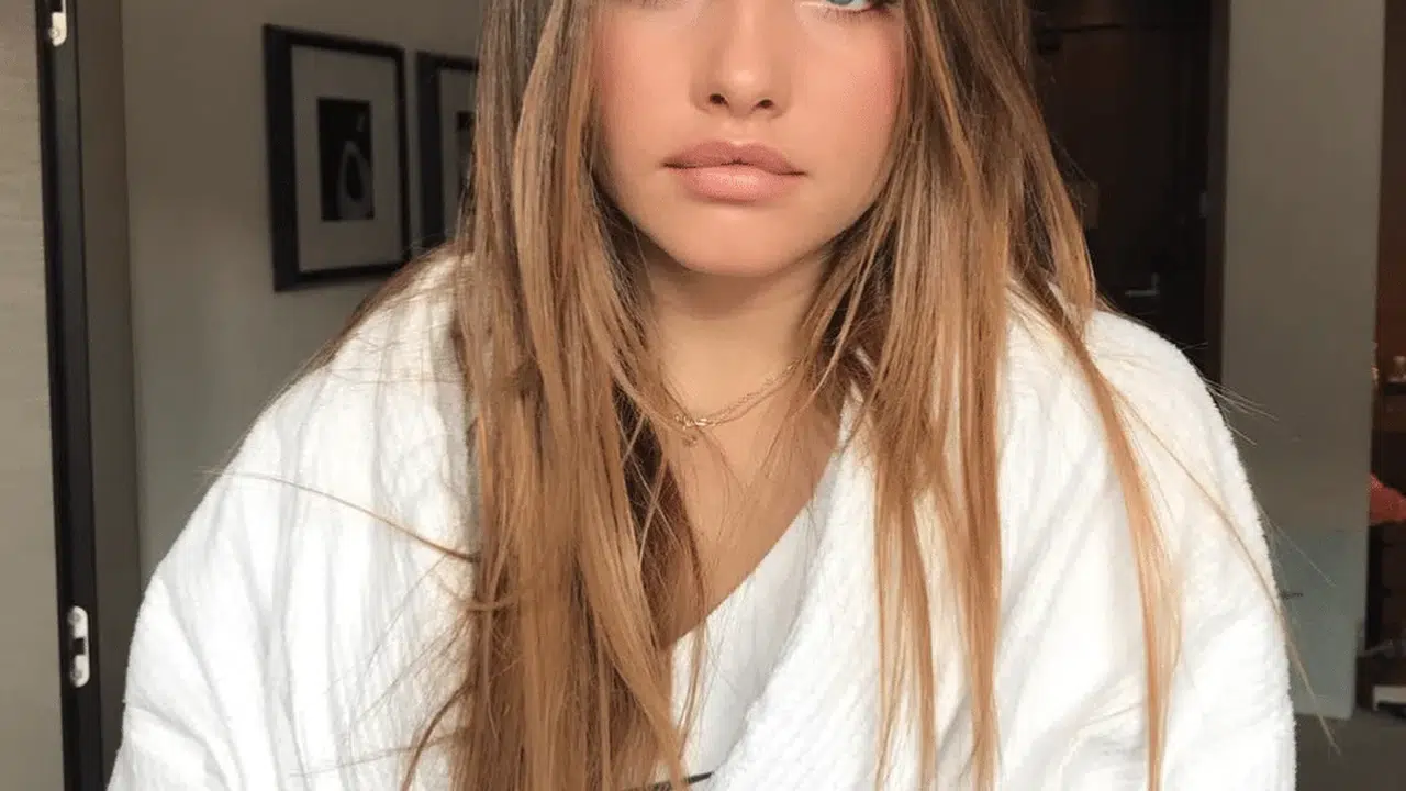 DÜNYANIN EN GÜZEL KIZI THYLANE BLONDEAU SEVGİLİSİ KİM! Kiminle evleniyor?