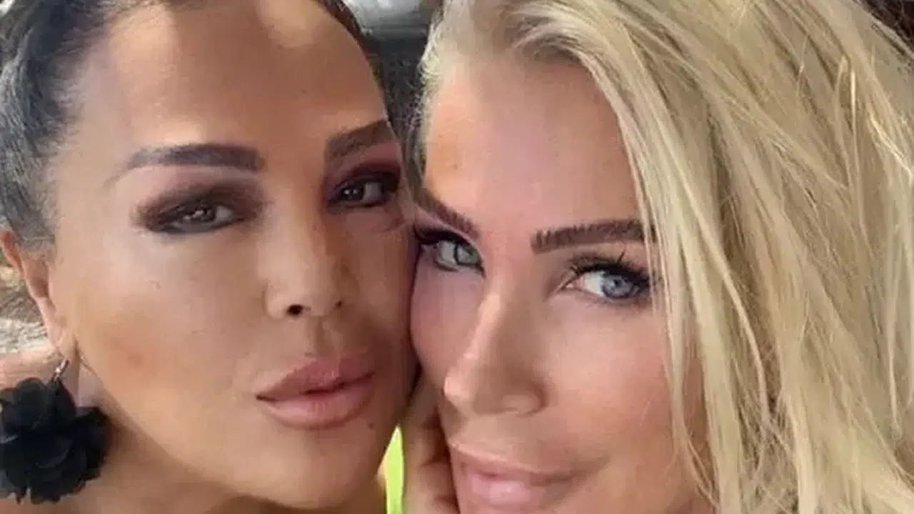 Seda Sayan ve Safiye Soyman 30 Yıllık Bağlarını Doğum Günü Mesajıyla Hatırlattı