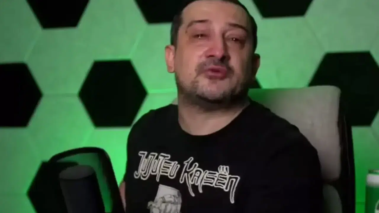 Serhat Akın Canlı Yayında Gözyaşlarına Boğuldu! 'Oğlun Ölsün Diyorlar'