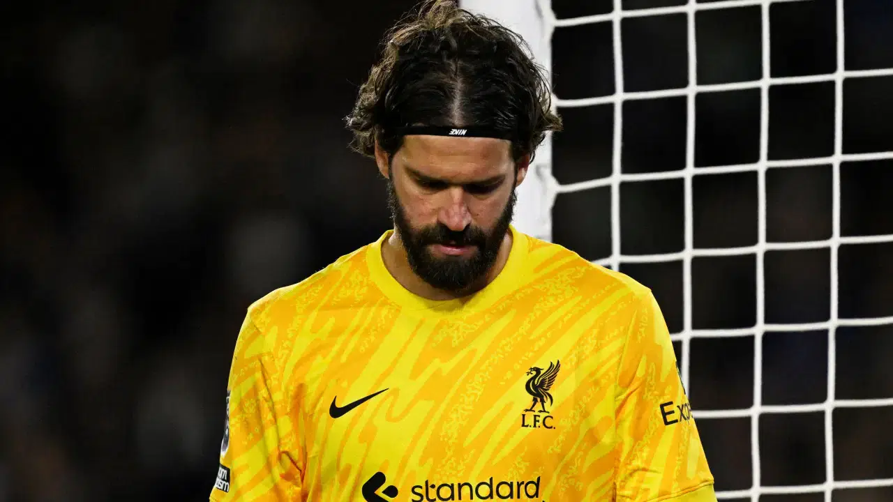 Transfer İddiaları Vardı! Liverpool Alisson İçin Kararını Verdi