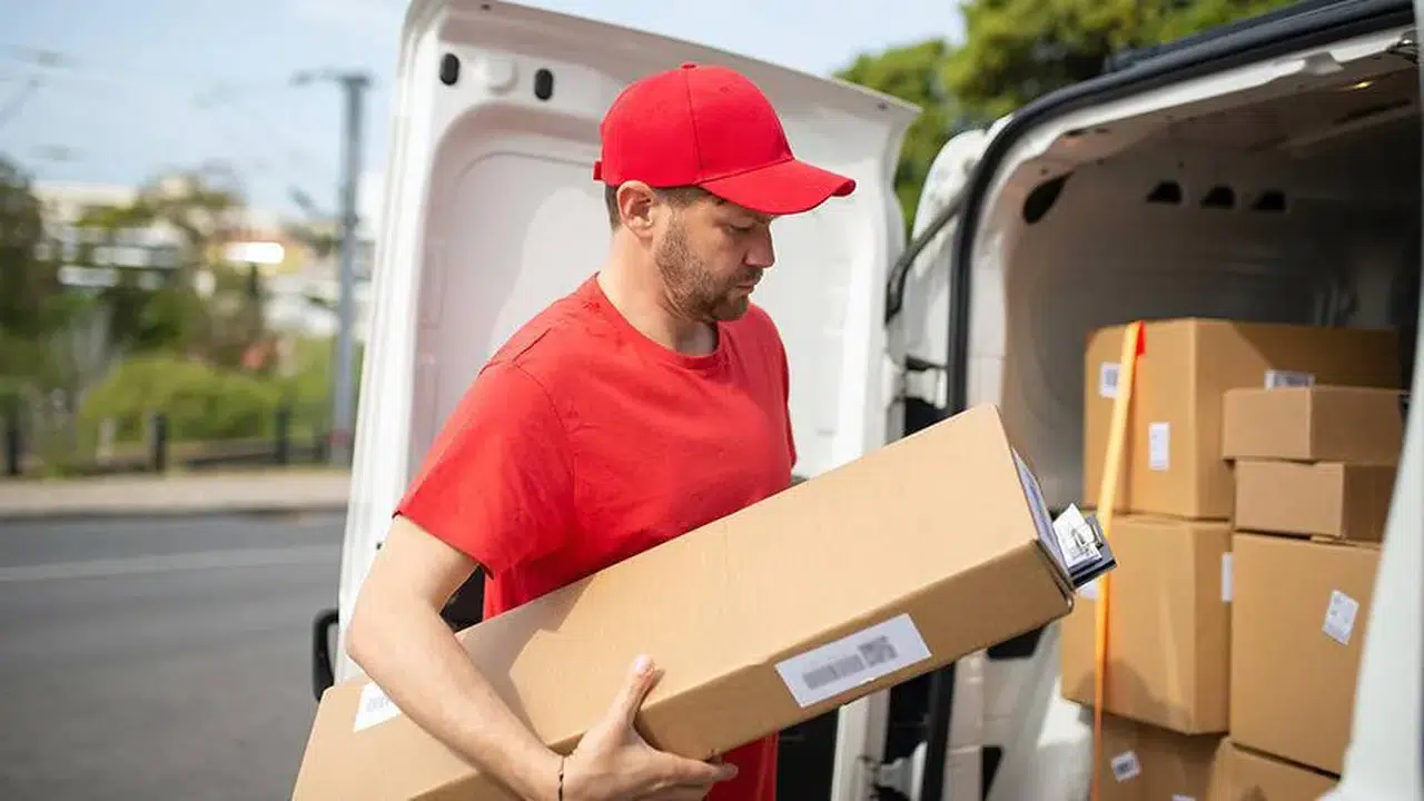 ARİFE GÜNÜ KARGOLAR ÇALIŞIYOR MU! 19 Mart’ta kargolar saat kaça kadar çalışıyor, teslimat var mı?